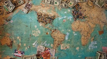 {{ image_alt:global-money.jpg }}