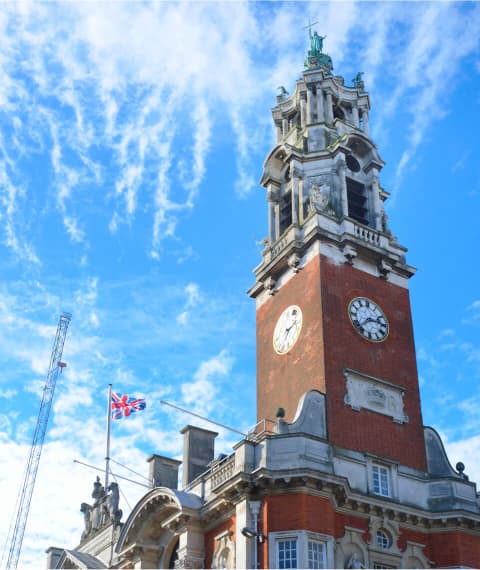 {{ image_alt:https://smart-search-v3-kbuild-production.s3-eu-west-1.amazonaws.com/en/legal-3-ellisons-2x.jpg }}