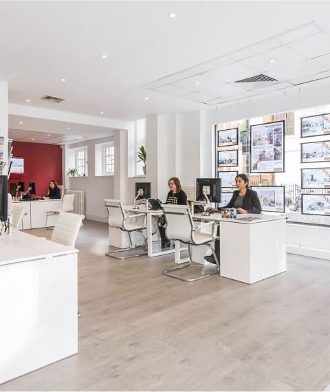 {{ image_alt:https://smart-search-v3-kbuild-production.s3-eu-west-1.amazonaws.com/nl/property-2-druce-2x-1570799190.jpg }}